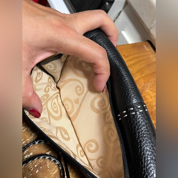 Brighton Black Leather Swirl Stitch Crossbody Bag Vintage - Picture 10 of 17